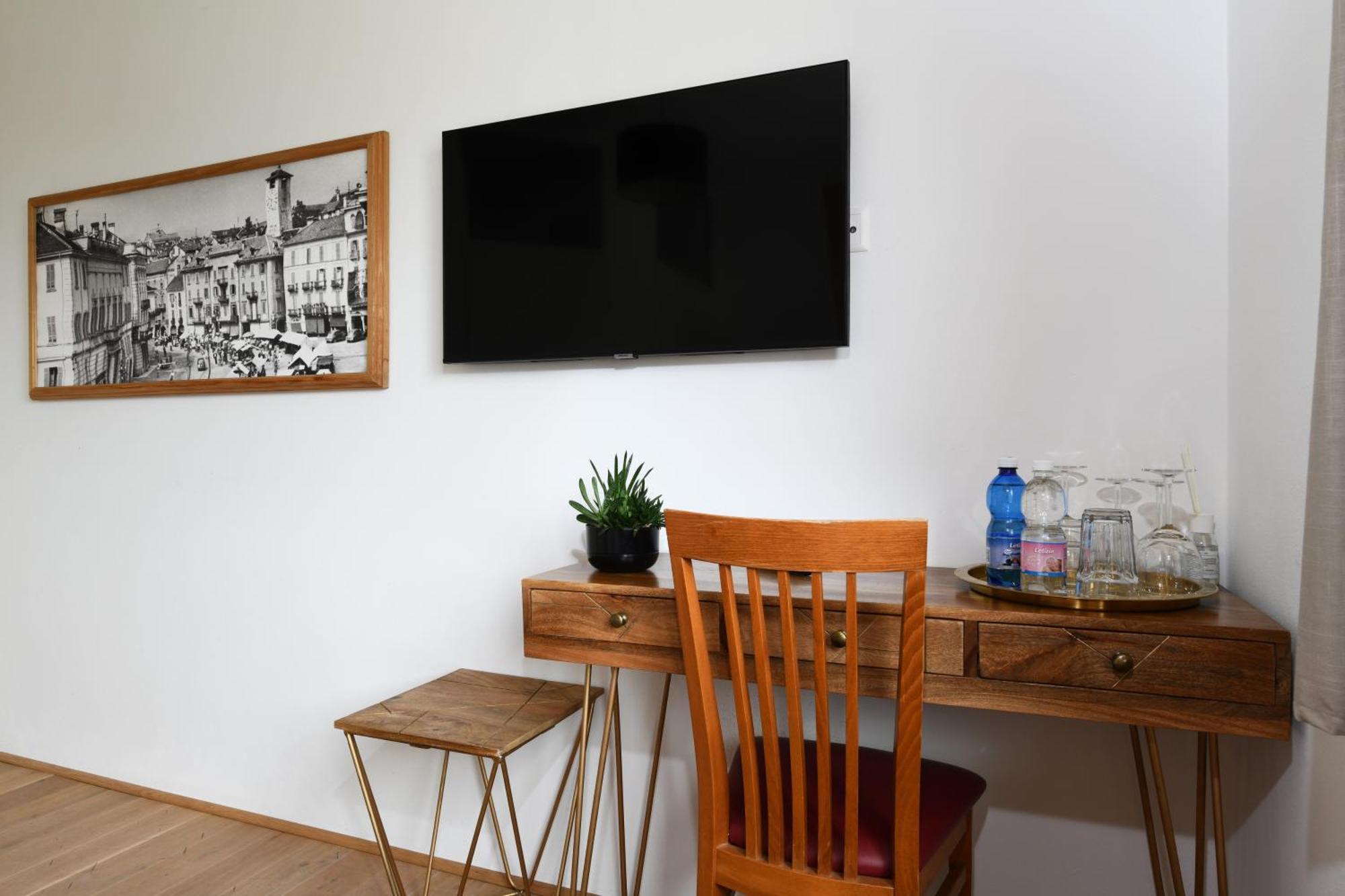 7Rooms - Self Check-In 24H Free Parking Losone Eksteriør bilde
