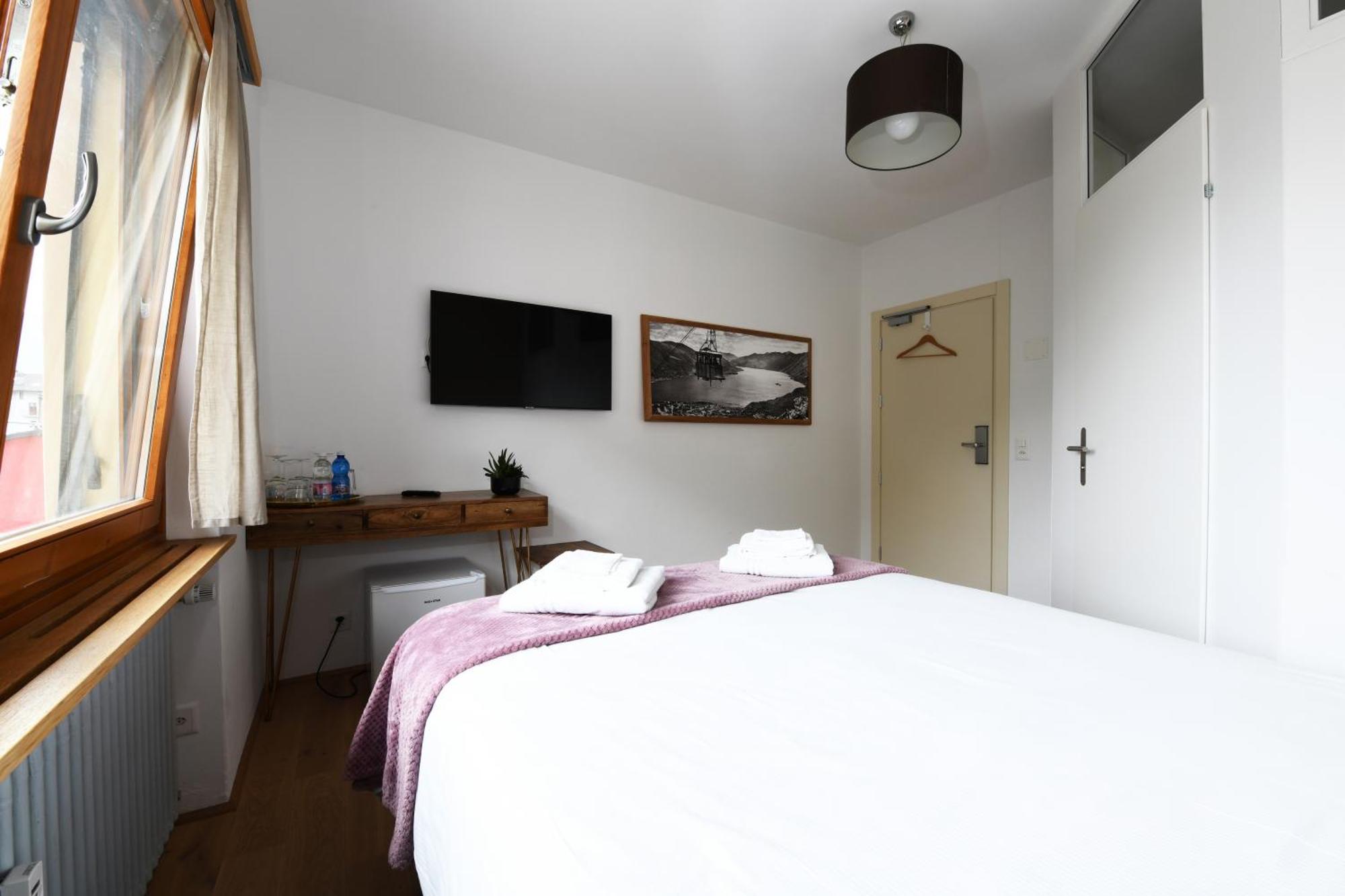 7Rooms - Self Check-In 24H Free Parking Losone Eksteriør bilde